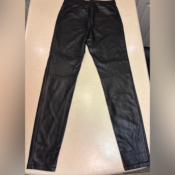 Free People Black vegan Leather Pants/leggings pre-owned excellent condition - Picture 1 of 3